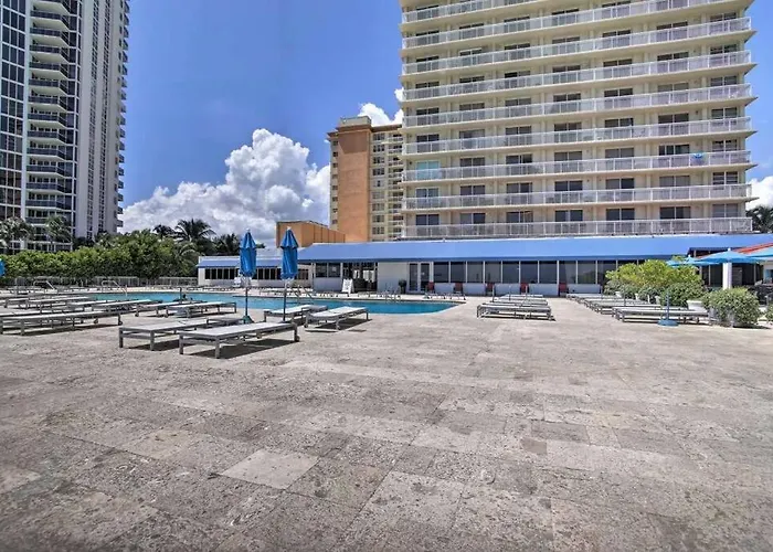 Oceanfront Miami Beach Studiocondo Newly Renovated