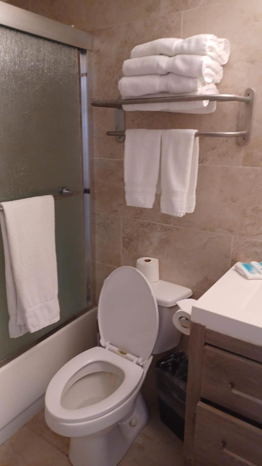 Apartment Oceanfront Miami Studiocondo Newly Renovated Sunny Isles Beach