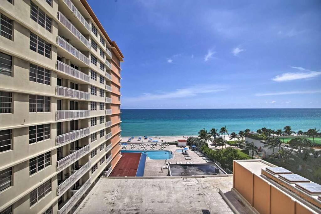 Oceanfront Miami Studiocondo Newly Renovated Sunny Isles Beach